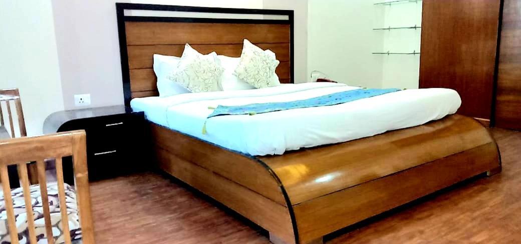 Wildleaf Kasauli Valley Homz Bed and Breakfast Exteriör bild