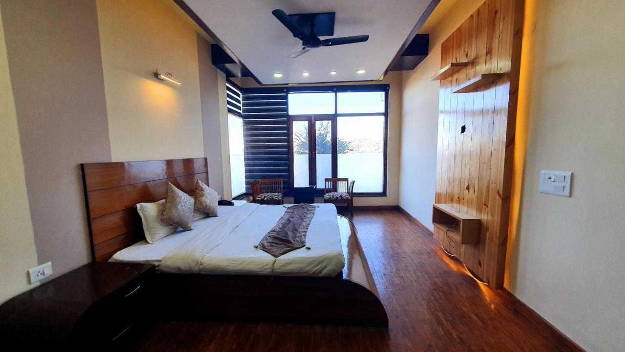 Wildleaf Kasauli Valley Homz Bed and Breakfast Exteriör bild